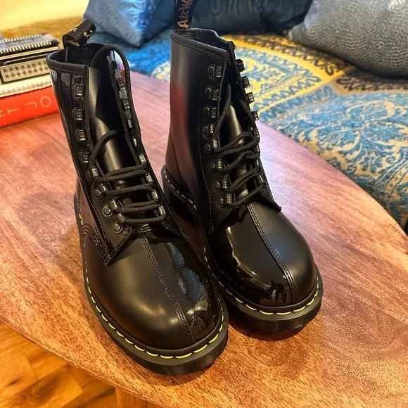 Dr. Martens Pleasure boots special edition new in box